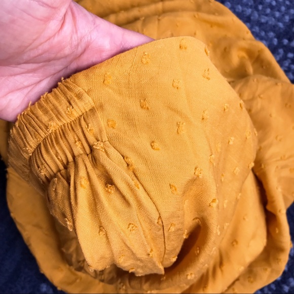 🆕 MUSTARD YELLOW ASYMMETRICAL MAXI SKIRT! - Picture 6 of 7